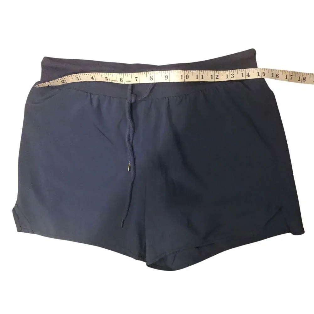 Brisas athletic Shorts in the color cashmere blue, featuring a high waistband, i